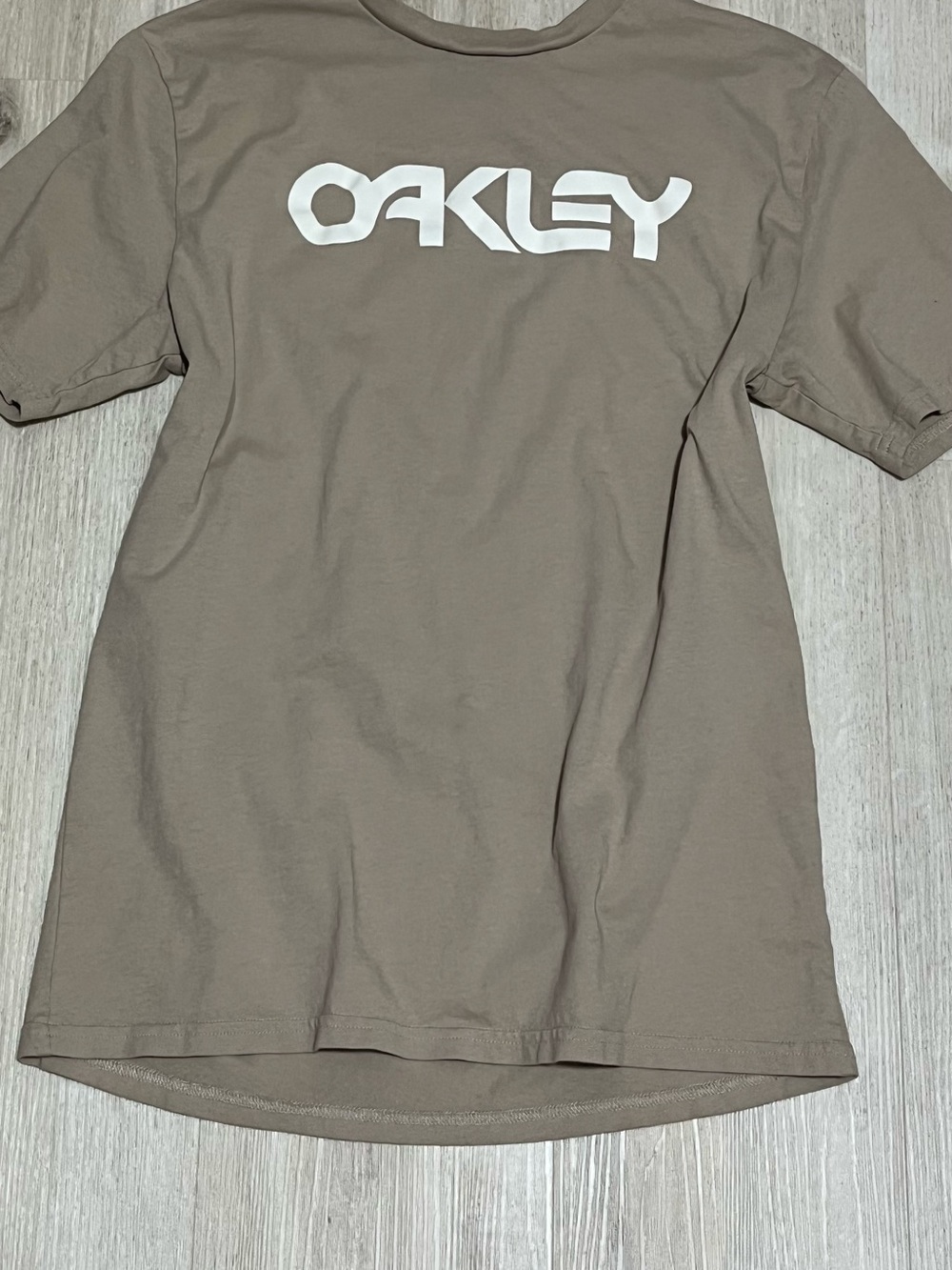 Oakley Men's Taupe Short-Sleeve Logo Tee